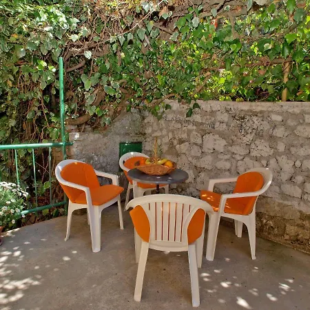By The Sea 1093 Apartment *
