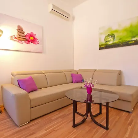 By The Sea 1093 Apartment Rabac